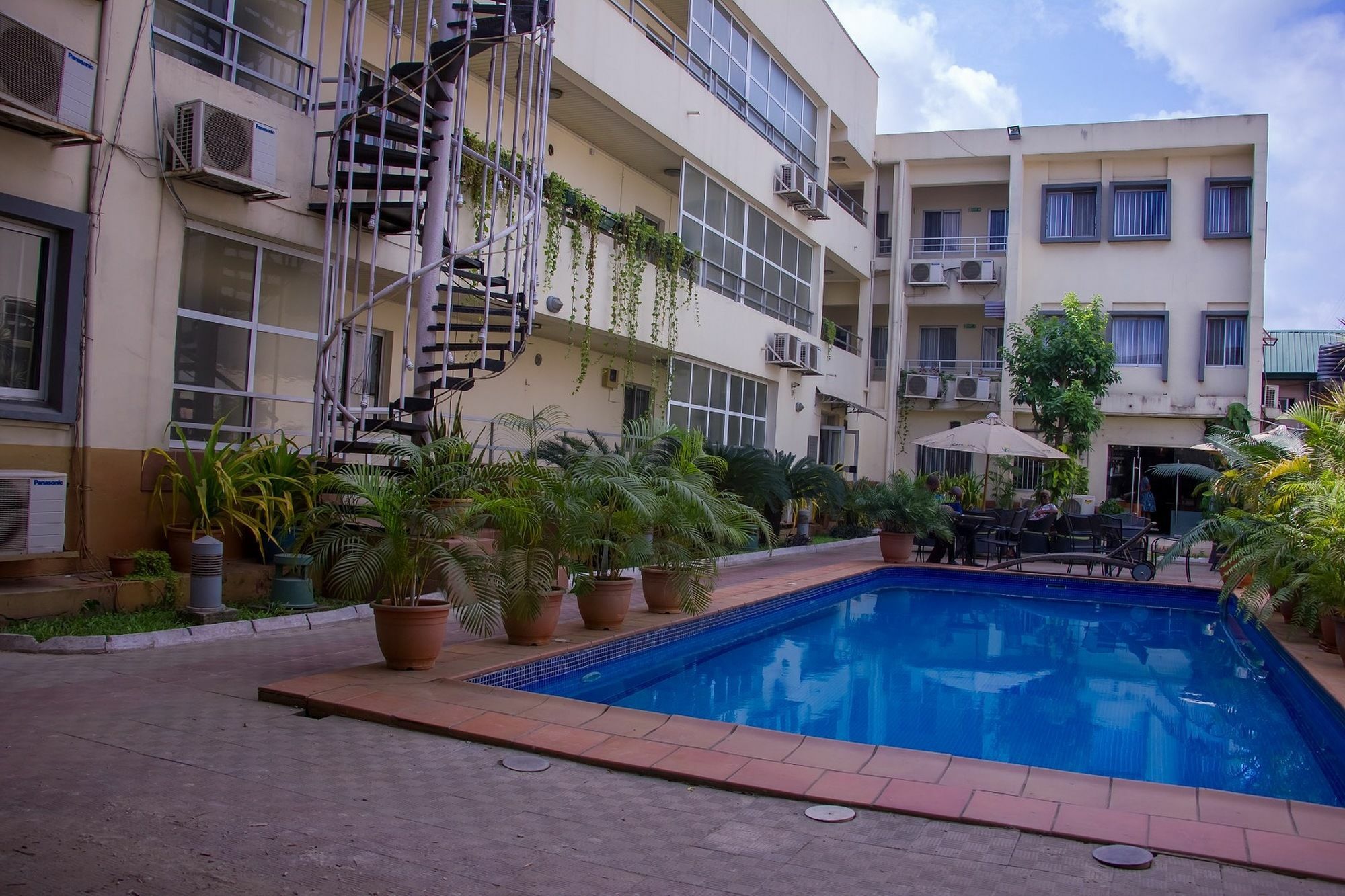 Cata Apartment Hotel And Spa Ikeja Exterior photo